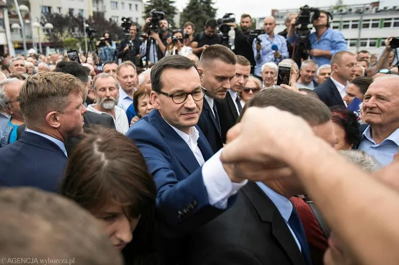 Analiza strategii kandydatów