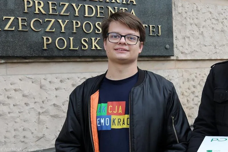 Wpływ mediów społecznościowych na demokrację