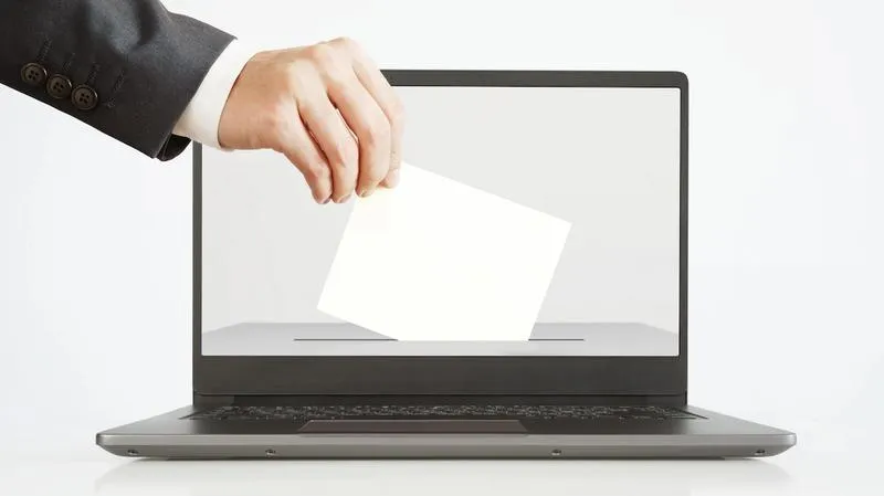 Zalety i wady głosowania online