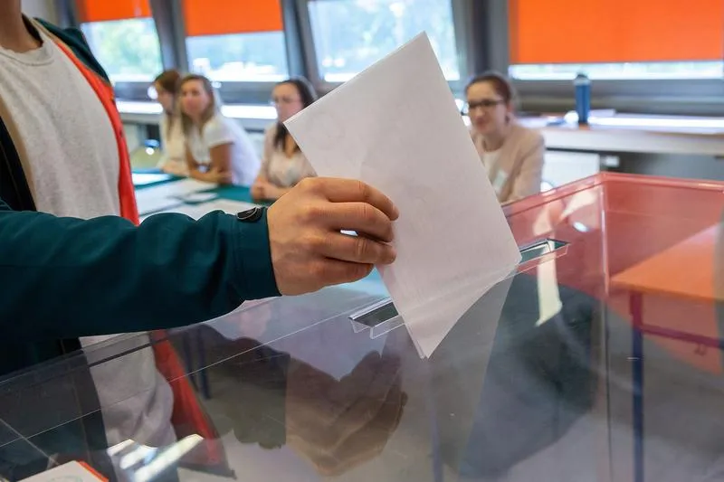 Zmiana miejsca głosowania krok po kroku